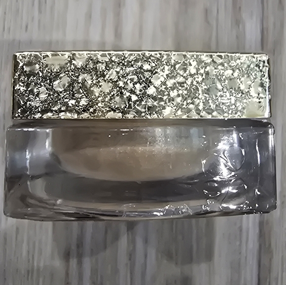 New Makeup Revolution Jelly Highlighter Monumental 0.3 Oz - Picture 4 of 5